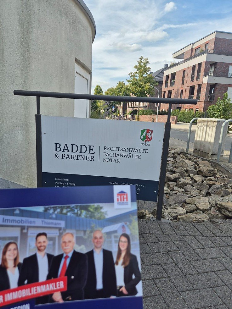 Foto Ohne Nervosit�t zum Notar � mit gewissenhafter Vorbereitung durch uns eine Routine