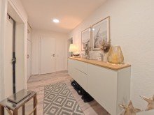 (22) Zur�ck im Wohnungsflur blicken wir nun in die weiteren R�umlichkeiten dieser Wohnung *VERKAUFT*