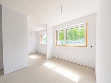 (15) Der offen an die K�che angrenzende Esszimmerbereich (schnittgleiche Nachbarwohnung) iTH: Eleganz trifft Effizienz: Hochwertiger Neubau in OB u.a. mit S�dloggia & stilvollem Wohngef�hl