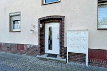 (2) Der gemeinschaftlich genutzte Hauseingangsbereich *VERKAUFT*