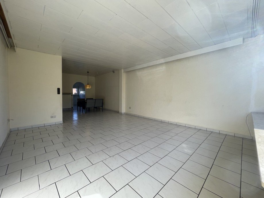 (14) Zur�ck im Geb�udeinneren Reihenendhaus Bottrop