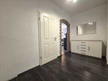 (7) Der Hausflur aus einer anderen Perspektive *VERKAUFT*