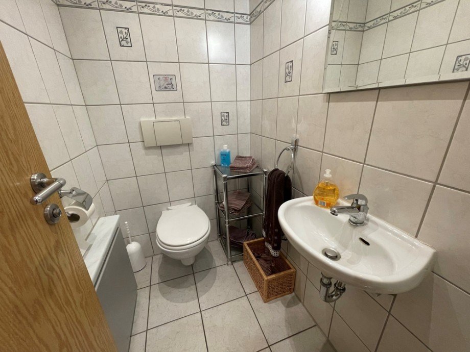 (15) Zun�chst befindet sich hier ein praktisches G�ste WC Einfamilienhaus Bottrop / Feldhausen