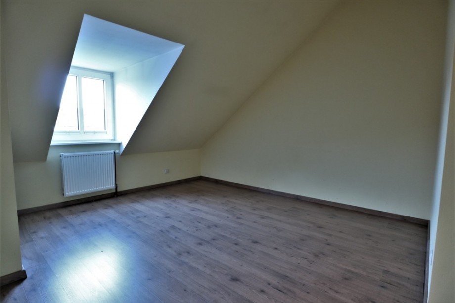 (17) Das erste der beiden Kinderzimmer auf dieser Etage Reihenmittelhaus Essen / Altenessen-Nord