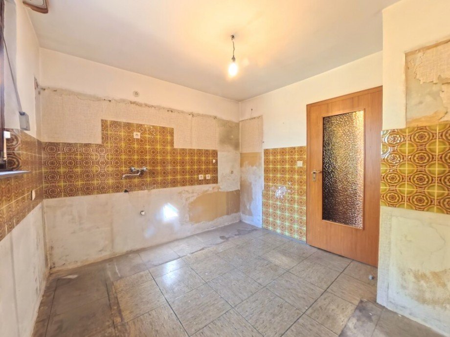 (9) Eine erste Impression der K�che Reihenmittelhaus Oberhausen / Osterfeld-Ost