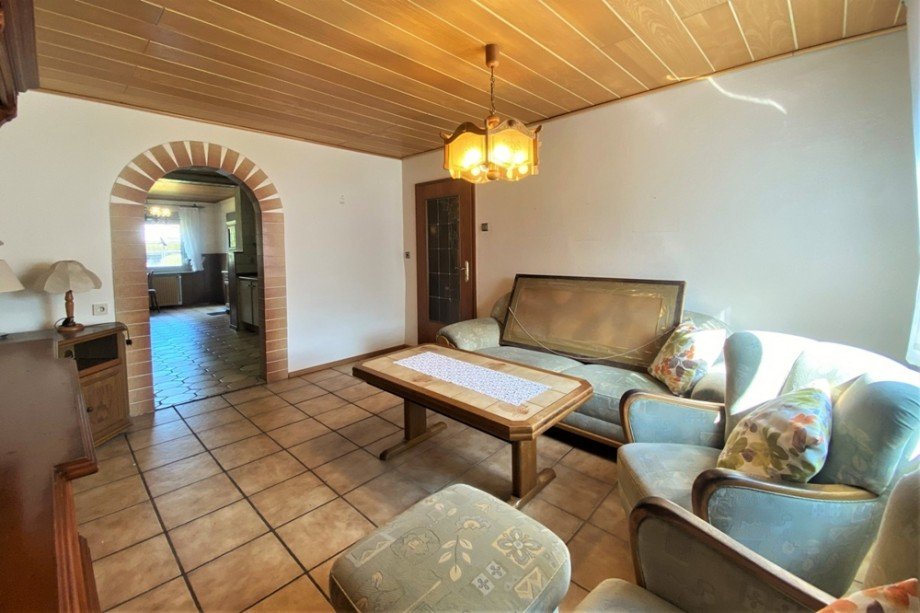 (13) Vom Wohnzimmer aus blickt man Richtung K�che Doppelhaush�lfte Bottrop / Welheim