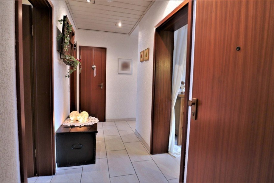 Ein erster Blick in den Wohnungseingangsbereich Etagenwohnung Bottrop / Boy