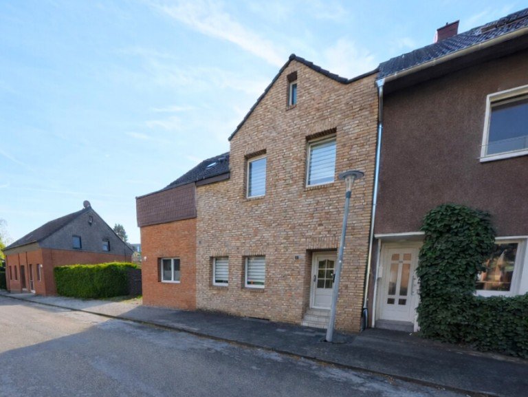 (1) Herzlich willkommen Bottrop / Fuhlenbrock - Fuhlenbrock Reihenmittelhaus iTH: Endlich mehr Raum f�r Kinderlachen: Gepflegtes RMH mit Gartenidylle in Bottrop-Fuhlenbrock!