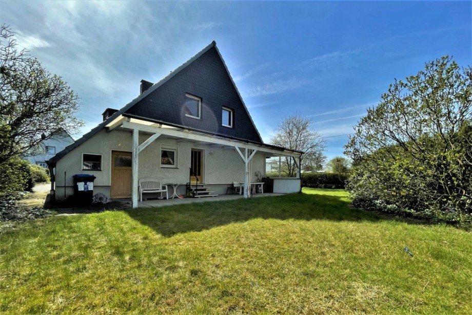 (15) Sowie eine R�ckansicht auf die Immobilie Einfamilienhaus Bottrop / Boy