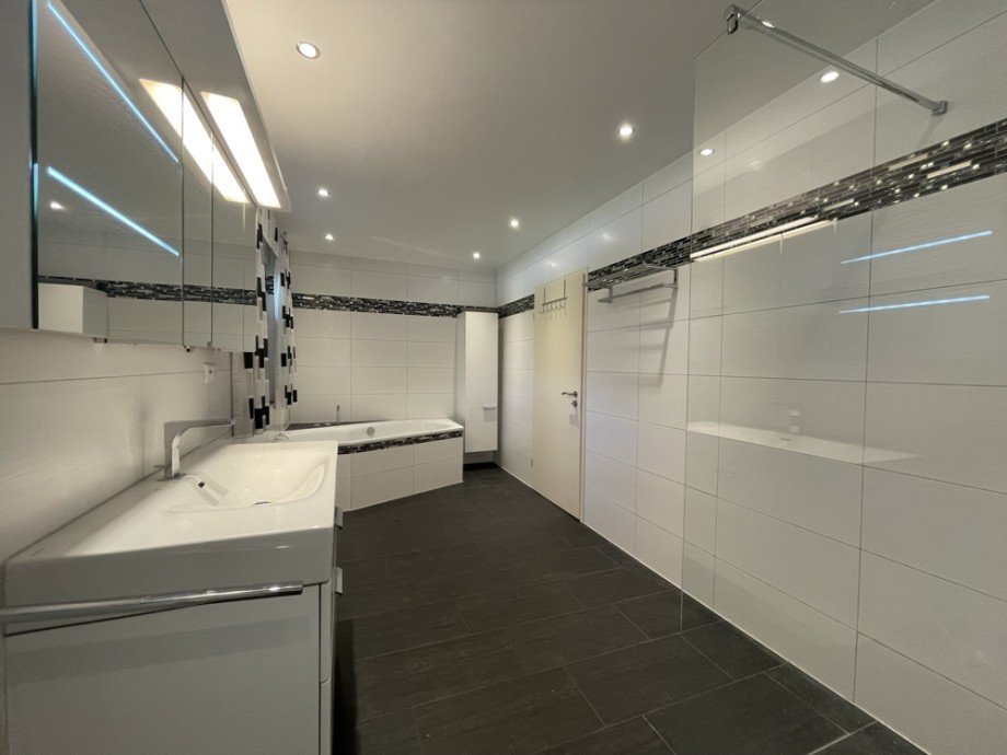 (11) Das Badezimmer aus einem anderen Blickwinkel Einfamilienhaus Bottrop / Eigen