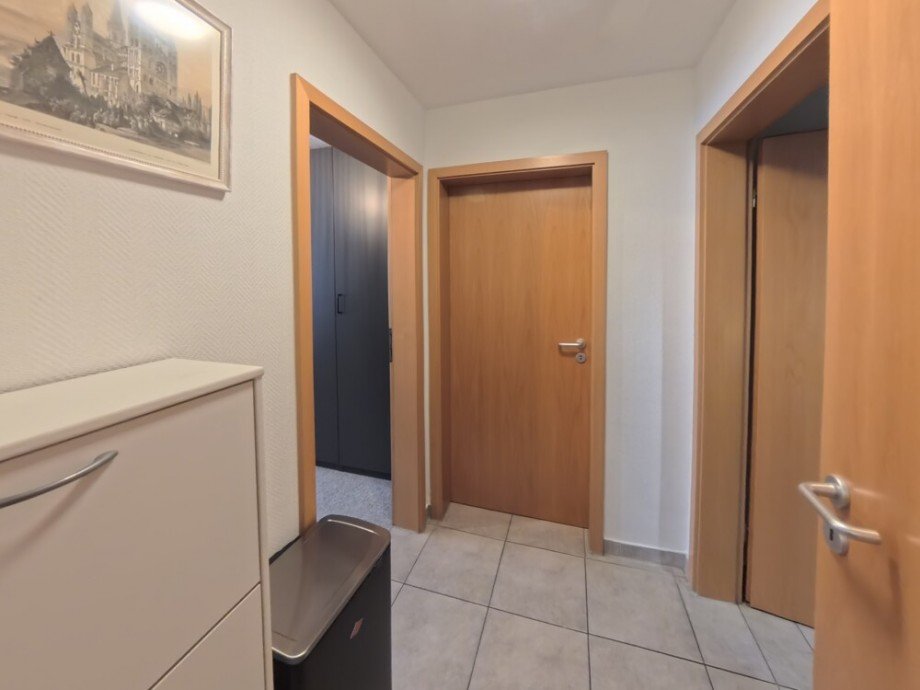 (8) Hier ein weiterer Blick in den Wohnungsflurverlauf Erdgeschosswohnung Bottrop / Stadtmitte