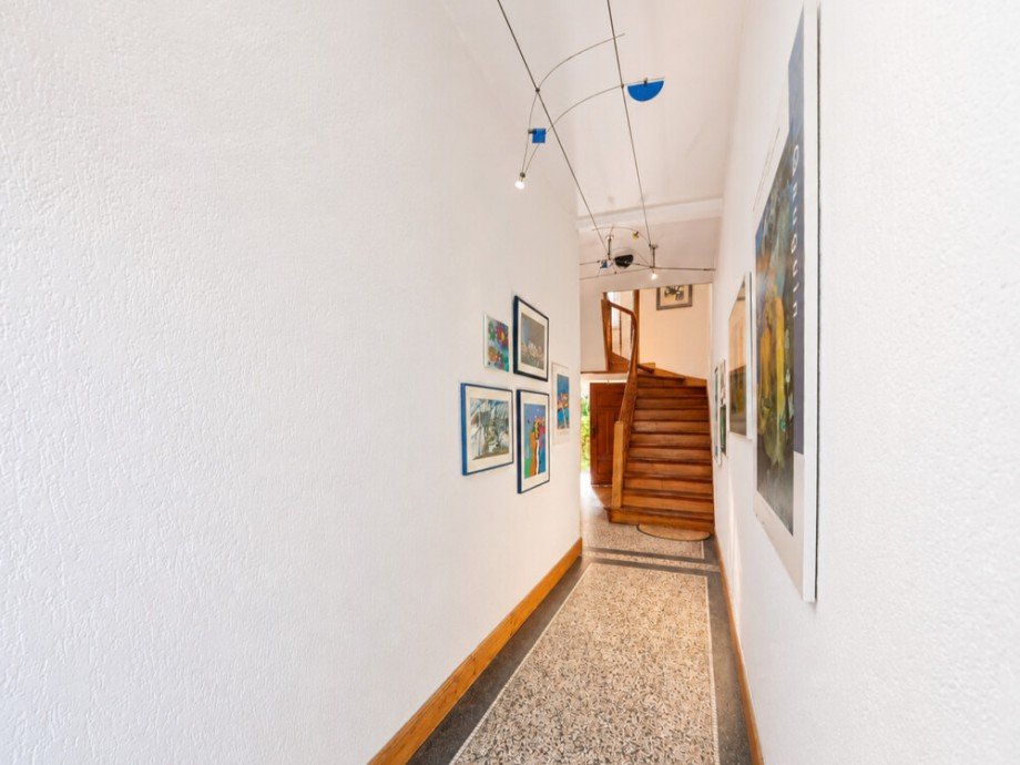 (5) Ein erster Blick in den Hauseingang Dachgeschosswohnung Bottrop / Stadtmitte
