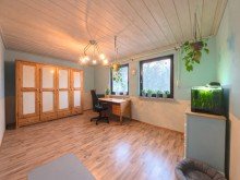 (19) Der Blick in ein m�gliches Elternschlafzimmer im ersten Obergeschoss *VERKAUFT*