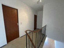 (33) Empfangen werden wir auf dieser Etage von einem zentralen Wohnungsflur *VERKAUFT*