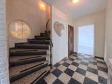 (11) Der weitere Hausflurverlauf im Erdgeschoss iTH: Mehr als ein Zuhause - Immobilienensemble in Bottrop f�r Familie, Ideen & neue Lebenskonzepte!