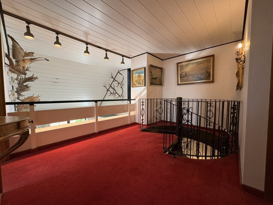 (29) Der Hausflurbereich im Obergeschoss aus einer anderen Perspektive Einfamilienhaus Bottrop / Grafenwald