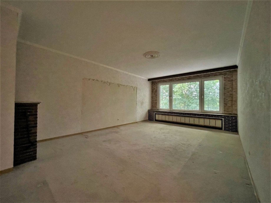 (6) Rechts gelegen betreten Sie das Wohn- und Esszimmer der Wohnung Etagenwohnung Bottrop / Batenbrock