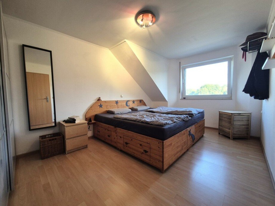 (19) Hier blicken Sie in das Schlafzimmer Maisonettewohnung Bottrop / Vonderort