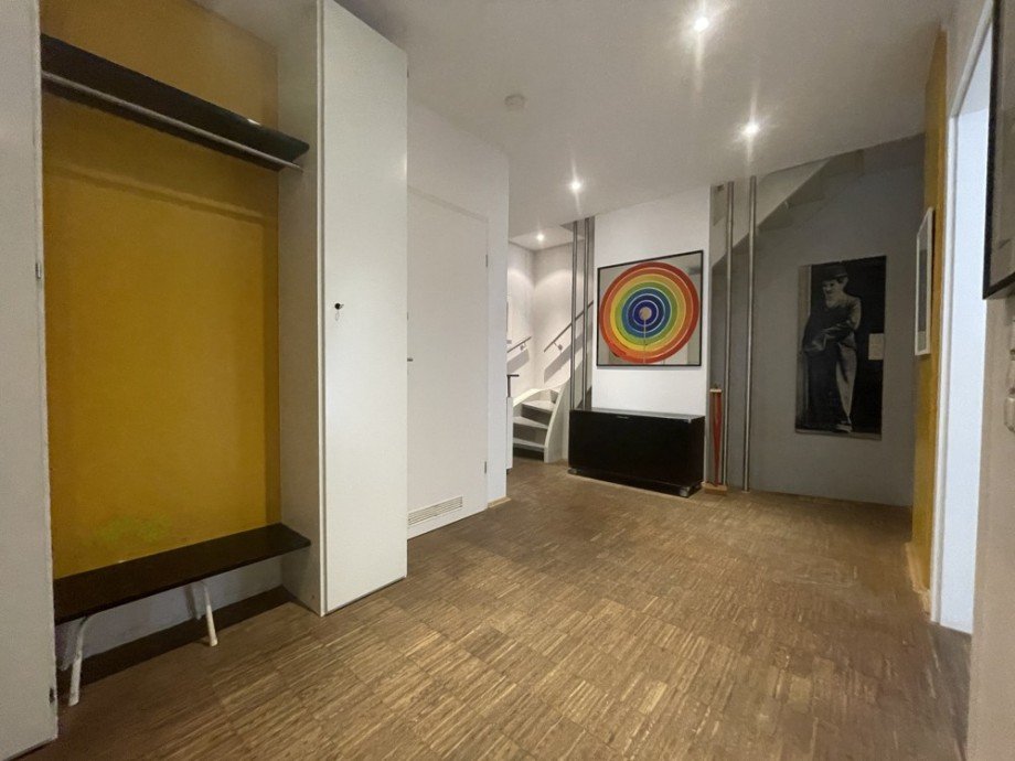 (17) Der Flurbereich im Erdgeschoss aus einem anderen Blickwinkel Mehrfamilienhaus Gladbeck / Zweckel