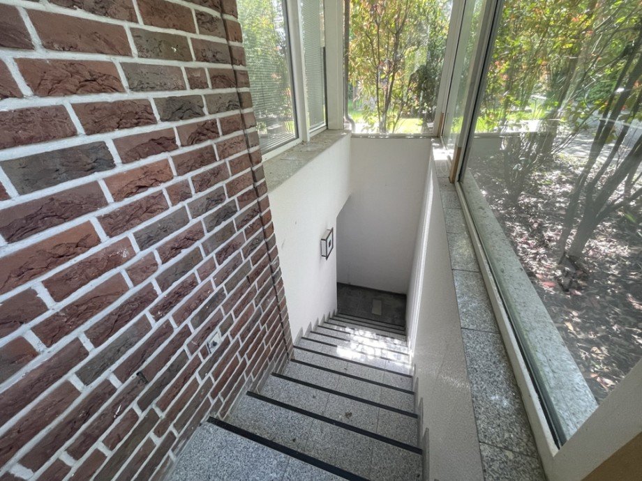 (4) Auf der R�ckseite gelegen befindet sich der Kellerabgang Einfamilienhaus Bottrop / Eigen