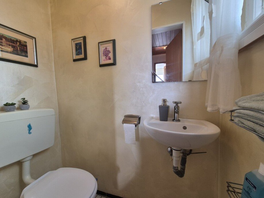 (8) Unmittelbar neben dem Hauseingang befindet sich ein praktisches G�ste-Wc Doppelhaush�lfte Bottrop / Batenbrock