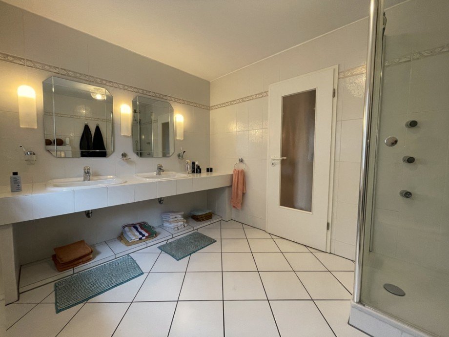 (20) Eine weitere Impression aus dem Badezimmer Reiheneckhaus Bottrop / Eigen