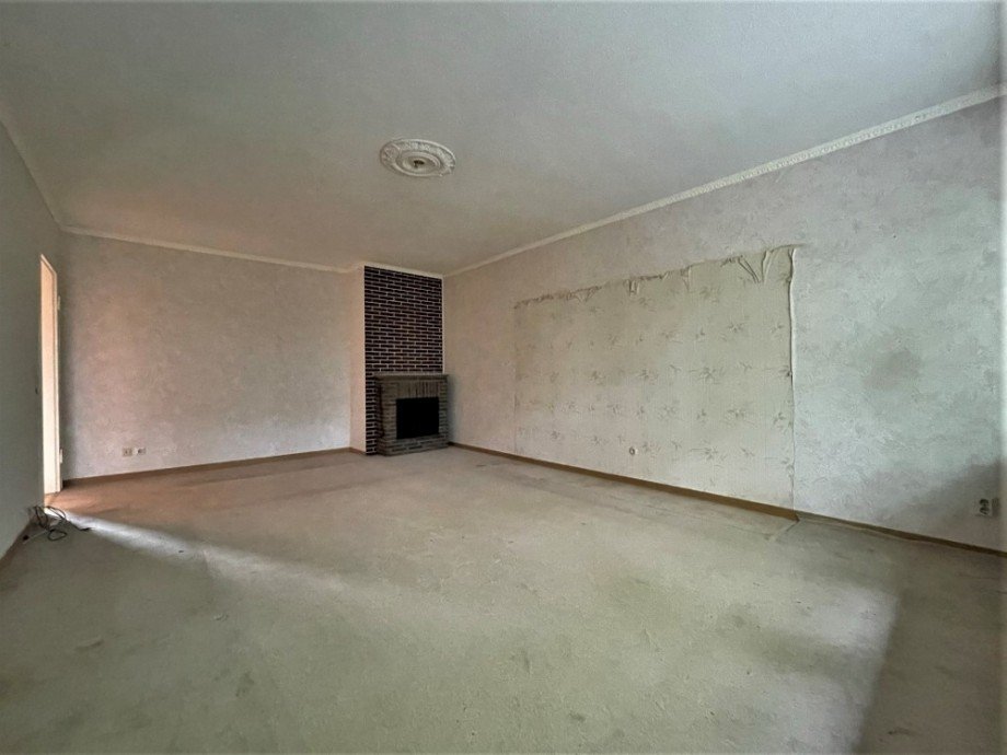 (7) Das Wohn- und Esszimmer aus einer anderen Perspektive Etagenwohnung Bottrop / Batenbrock