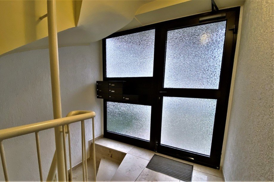 Der Hauseingangsbereich im Erdgeschoss Etagenwohnung Bottrop / Stadtmitte