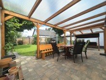 (16) Ein weiterer Blick auf die gro�z�gige Terrasse *VERKAUFT*
