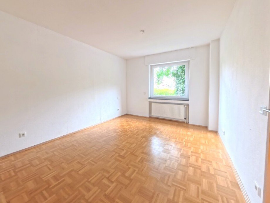 (22) Des weiteren bietet diese Wohneinheit noch ein Kinder- oder G�stezimmer Zweifamilienhaus Bottrop / Bottrop-Vonderort