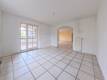 (40) Der Blick in die einladende und ger�umige K�che iTH: Mehr als ein Zuhause - Immobilienensemble in Bottrop f�r Familie, Ideen & neue Lebenskonzepte!