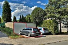 (15) Hier eine Aussenansicht von der Garage und dem vorgelagertem Stellplatz *VERKAUFT*
