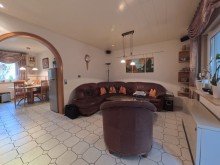 (7) �ber die K�che betreten Sie direkt das angrenzende Wohnzimmer iTH:  *Platz f�r Ihr Familiengl�ck* - Einfamilienhaus mit  131 m� Fl�che und Garten