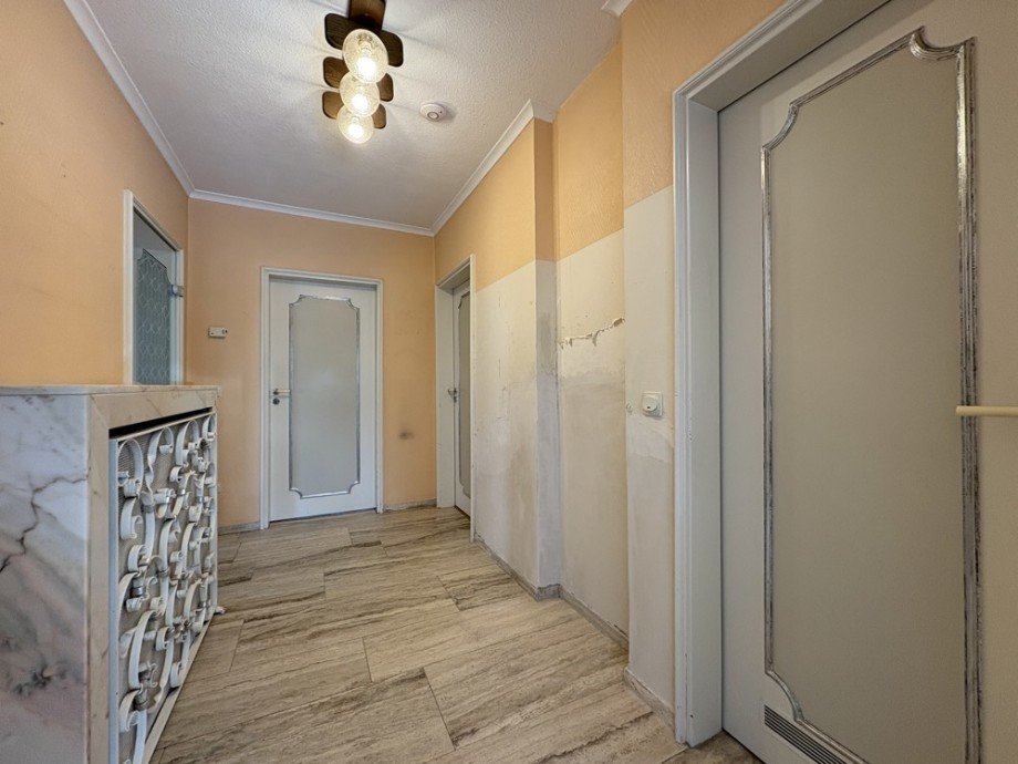 (7) Der Wohnungsflur aus einer anderen Perspektive Erdgeschosswohnung Bottrop / Eigen