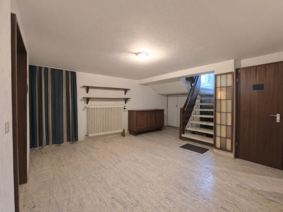 (22) Es folgen nun Impressionen aus dem Kellergeschoss Mehrfamilienhaus Gladbeck / Gladbeck-Brauck