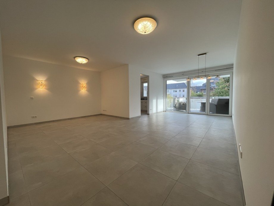 (14) Eine erste Impression aus dem ger�umigen Wohn- und Esszimmerbereich Erdgeschosswohnung Bottrop