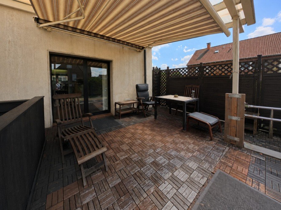 (8) Hier blicken Sie auf die angrenzende Terrasse Reihenendhaus Bottrop / Batenbrock