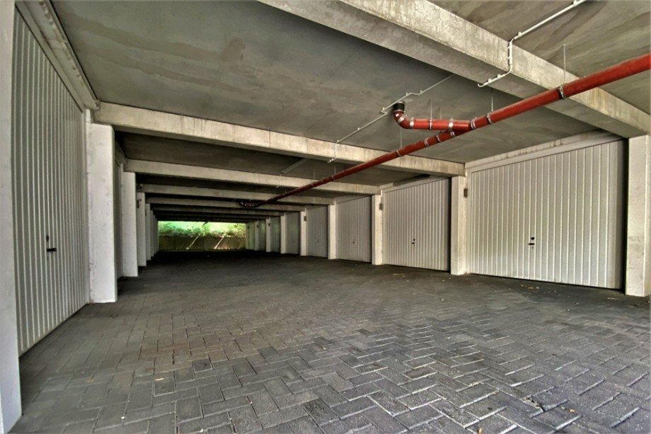(23) Abschlie�end geh�rt eine PKW Garage zum Wohnungsangebot Etagenwohnung Bottrop / Stadtmitte
