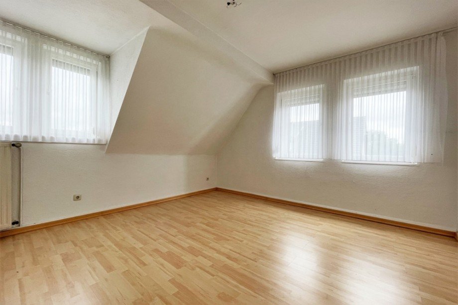 (26) Hier sehen Sie einen zweiten Schlafraum im OG Einfamilienhaus Bottrop / Batenbrock