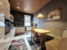 (9) Hier blicken Sie in die ger�umige K�che *VERKAUFT*