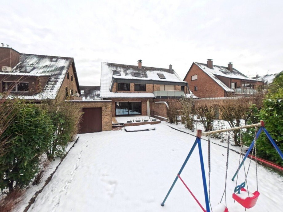 (31) Abschlie�end eine Impression der Geb�uder�ckseite Doppelhaush�lfte Bottrop / Fuhlenbrock