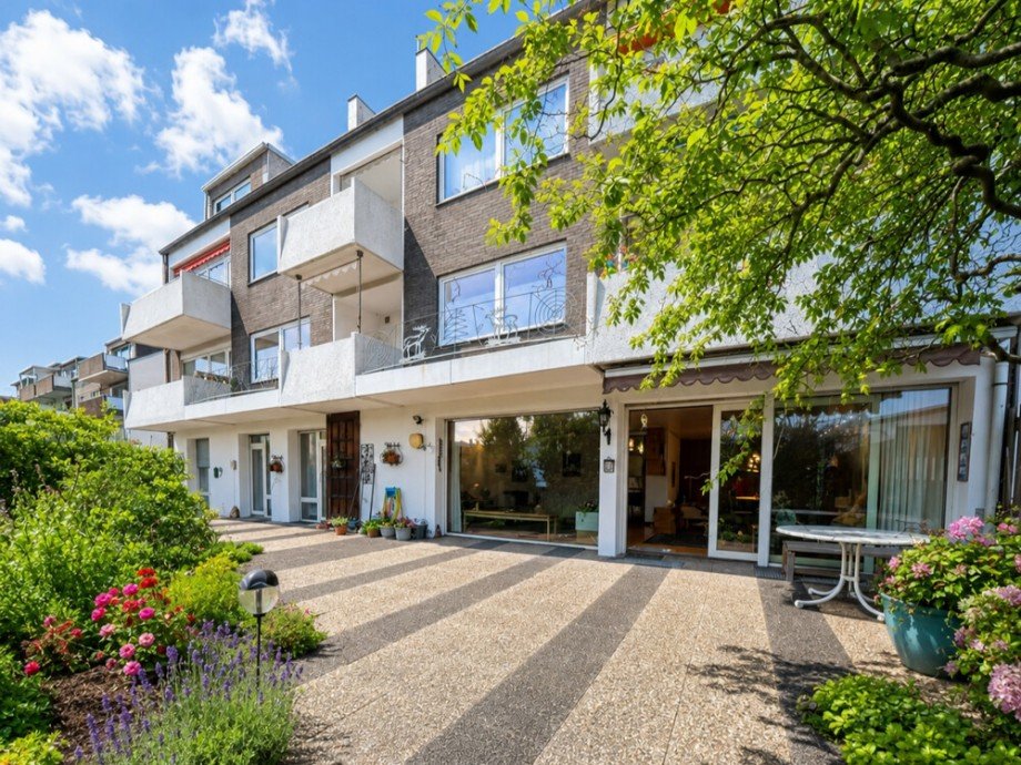 (10) Eine weitere Impression des alleinig zur Erdgeschosswohnung geh�renden Aussenbereiches Erdgeschosswohnung Gladbeck / Gladbeck-Brauck