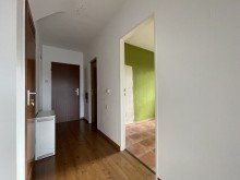(27) Der Eingangsbereich aus einem anderen Blickwinkel *VERKAUFT*