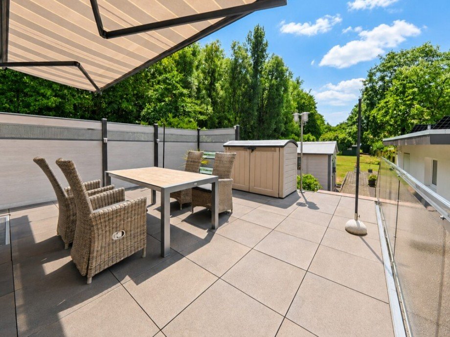 (16) Diese Terrasse ist �ber die K�che erreichbar Erdgeschosswohnung Oberhausen / Osterfeld-Ost