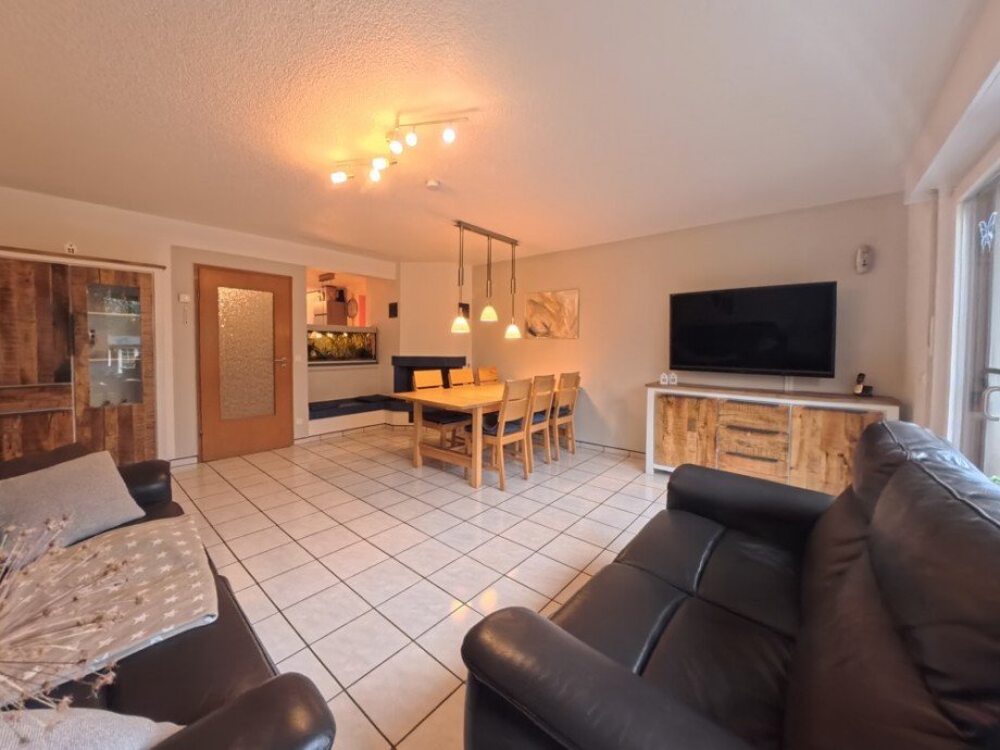 (15) Zur�ck im Wohnzimmerbereich im Erdgeschoss Reihenmittelhaus Bottrop / Welheim