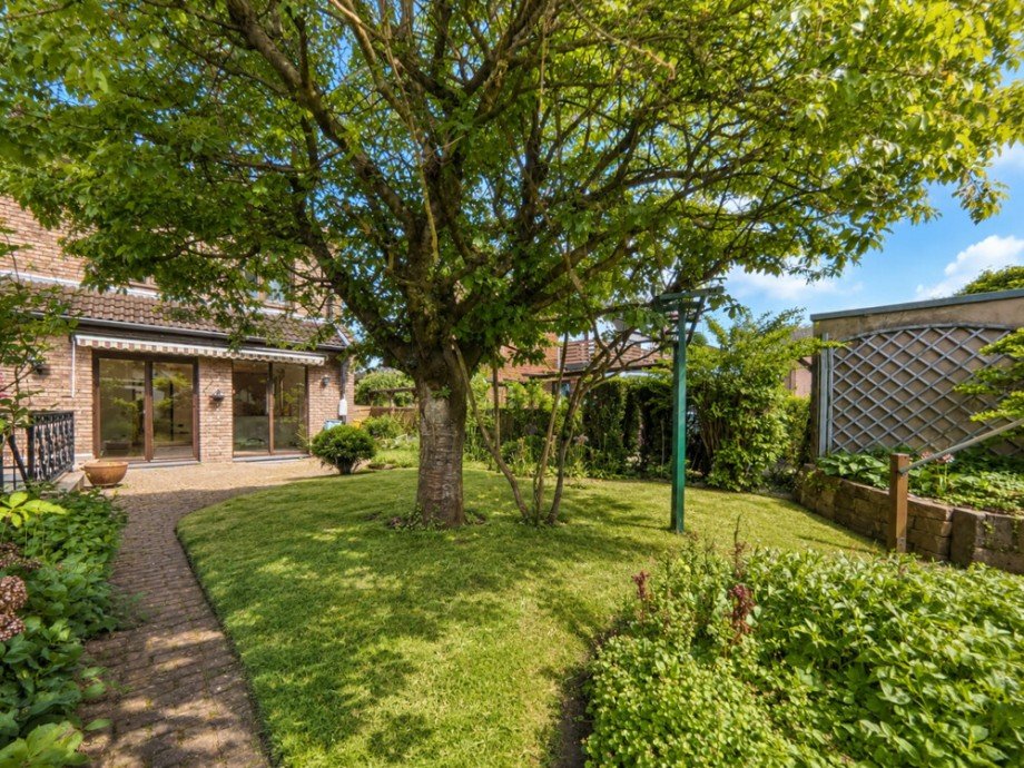 (33) Eine weitere Gartenimpression Reihenendhaus Bottrop / Fuhlenbrock