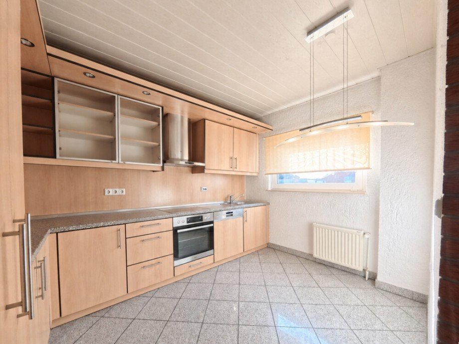 (6) Die K�che befindet sich auf der Geb�udevorderseite Reihenmittelhaus Bottrop / Batenbrock