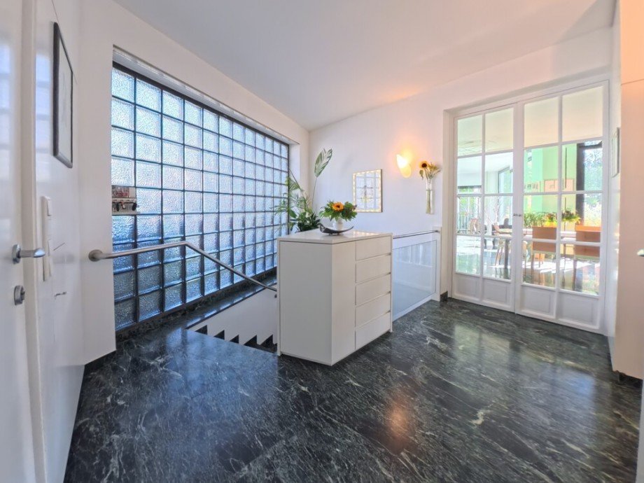 (6) Ein Blick in den einladenden Eingangsbereich dieser Immobilie Erdgeschosswohnung Bottrop / Stadtmitte