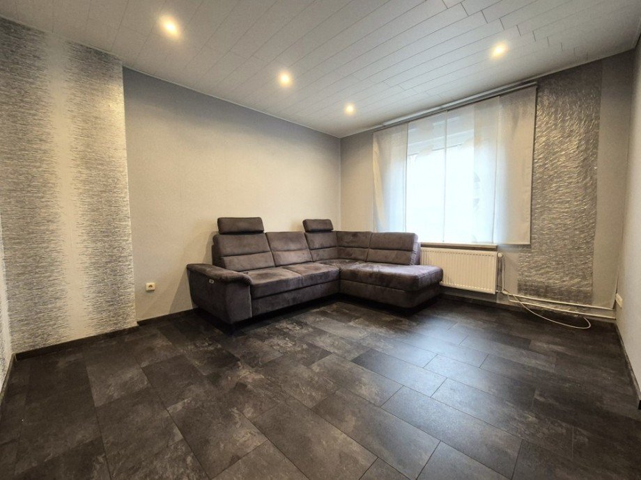 (6) Das Wohnzimmer ist zur Geb�udevorderseite ausgrichtet Reihenmittelhaus Oberhausen / Sterkrade-Mitte