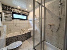 (13) Hier blicken Sie in das Badezimmer *VERKAUFT*